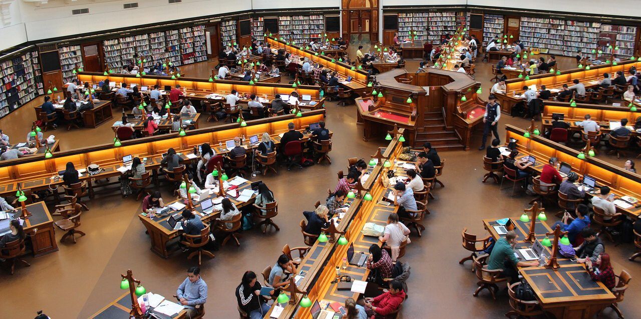 Studium ist Ausbildung: Bedingungsloses Grundeinkommen für Studierende