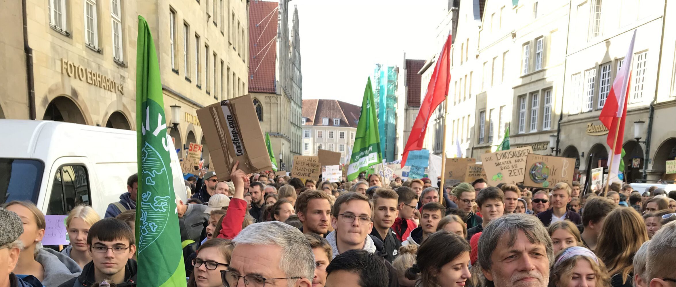Für wen gilt die Versammlungsfreiheit?
